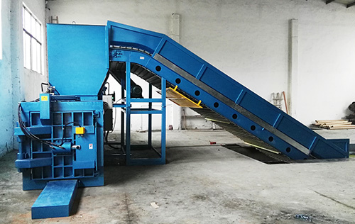 半自動臥式打包機