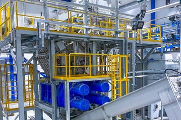 蘇州某環保科技公司定制汽車動力電池破碎分選案例