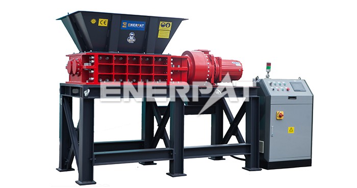 工業(yè)廢品撕碎機