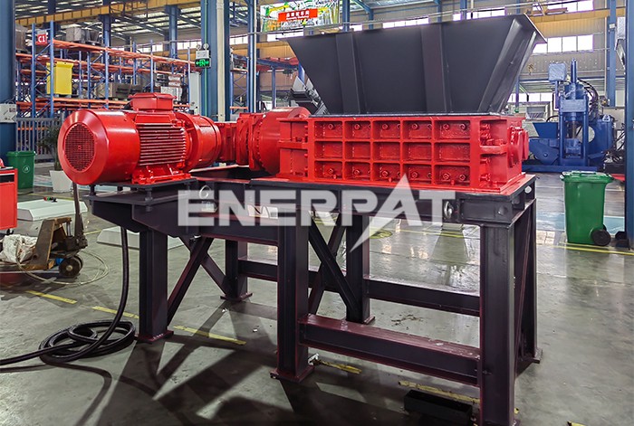 一般工業(yè)垃圾撕碎機